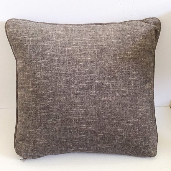 Cindy Crawford Home Palm Springs Accent Pi… - Picture 2 of 4